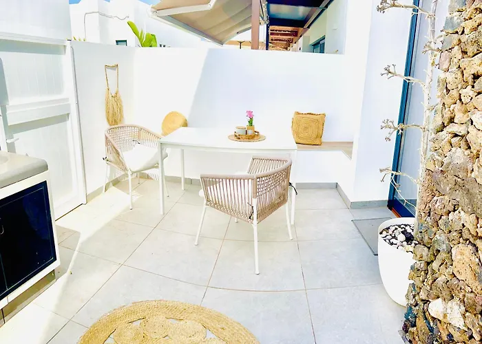 El Palmeral - Exlusive Villa With Private, Heated Pool In Corralejo